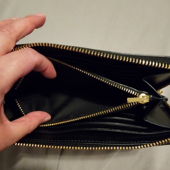 Never used Coach Zip Around Wallet in Pebble Leather - Picture 4 of 4